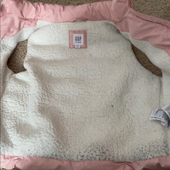 Vest - Picture 3 of 4